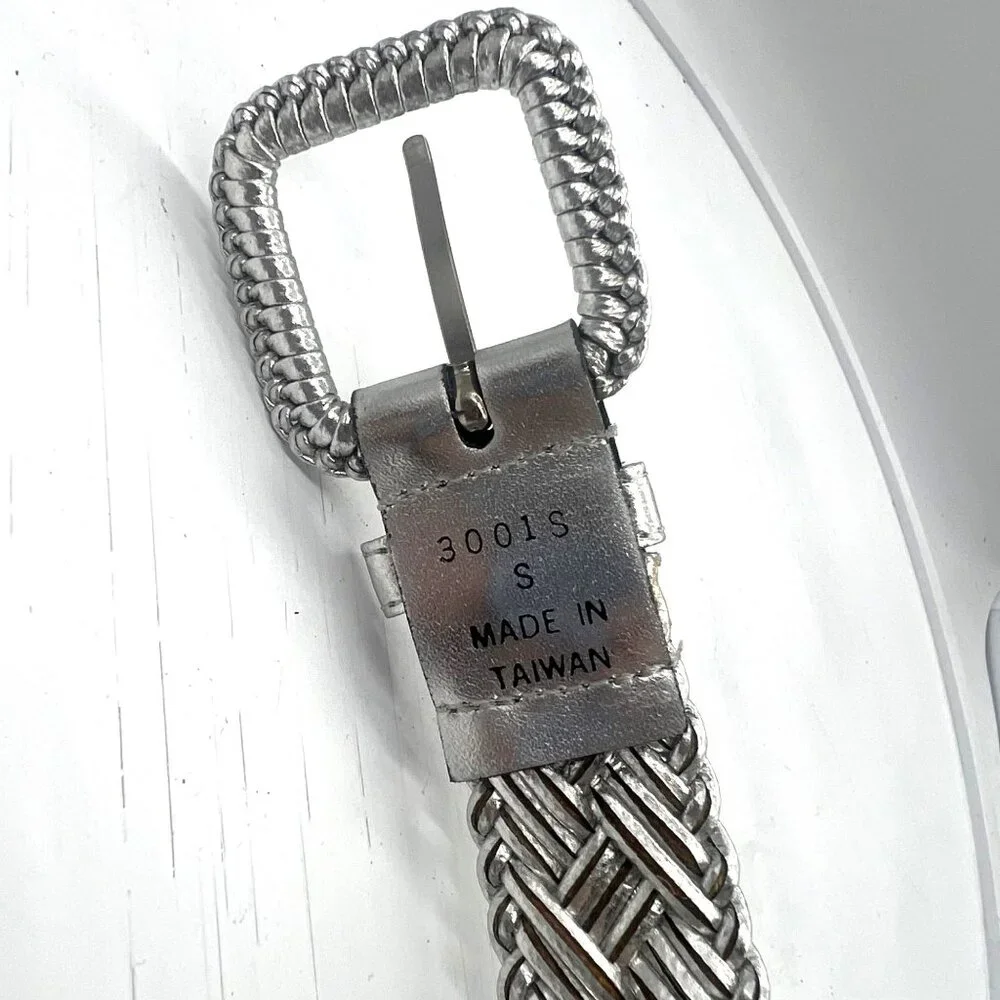 Vtg Metallic Silver Braided Leather‎ Belt Woven Buckle Design Women Size Small